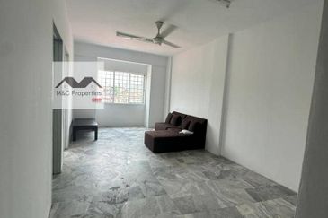 Bukit Delima Apartment With 1 Car Park Seremban For Rent!!