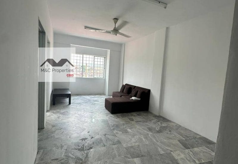 Bukit Delima Apartment With 1 Car Park Seremban For Rent!!