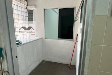 Bukit Delima Apartment With 1 Car Park Seremban For Rent!!