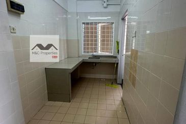 Bukit Delima Apartment With 1 Car Park Seremban For Rent!!