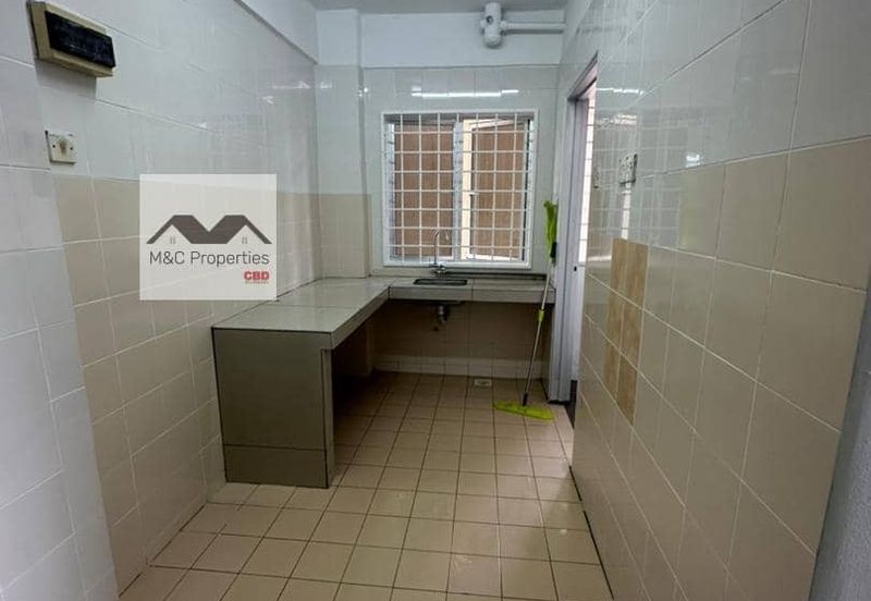 Bukit Delima Apartment With 1 Car Park Seremban For Rent!!