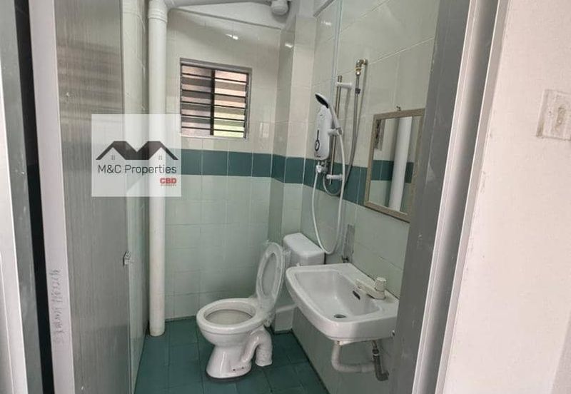 Bukit Delima Apartment With 1 Car Park Seremban For Rent!!