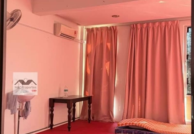 Taman Bukit Dawn First Floor Shop Office Templer Seremban For Rent!!