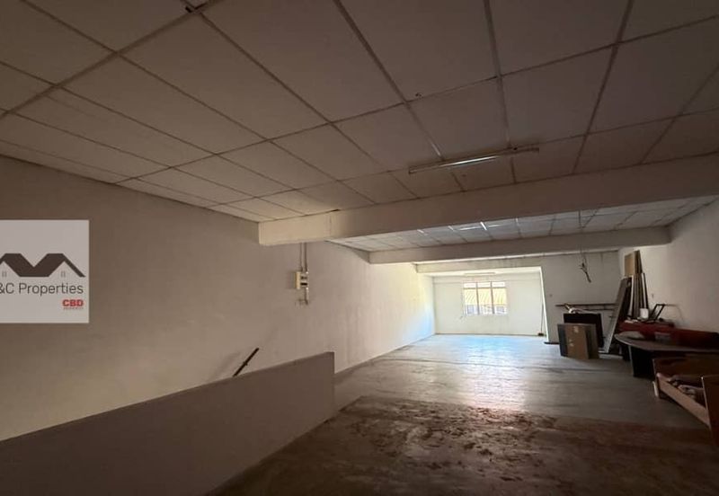 Taman Bukit Dawn First Floor Shop Office Templer Seremban For Rent!!