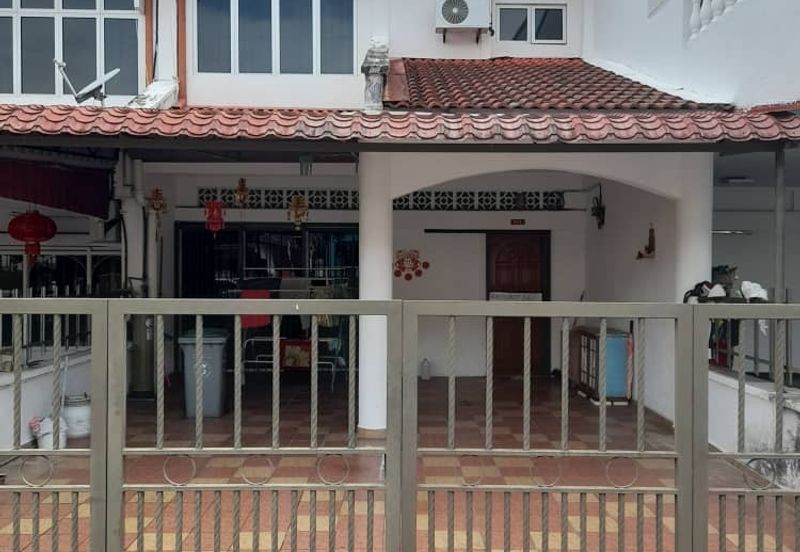 Taman Star Light 2 Storey Terraced House Rahang Seremban For Sale!!