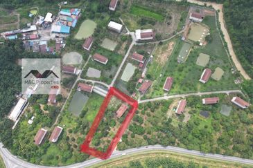Sungai Gadut Corner 1.339 Acre Agriculture Land Seremban For Rent!!