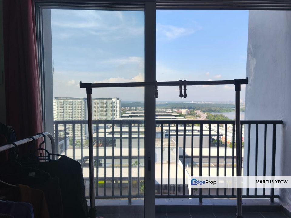 Bsp21 Serviced Residence High Floor With 2 Car Parks For Sale!!, Selangor, Jenjarom