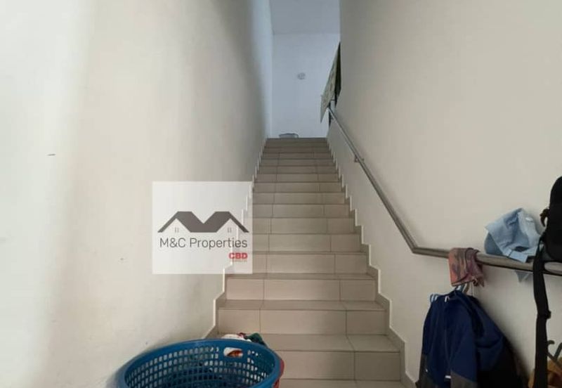 Damaris @ Ara Sendayan