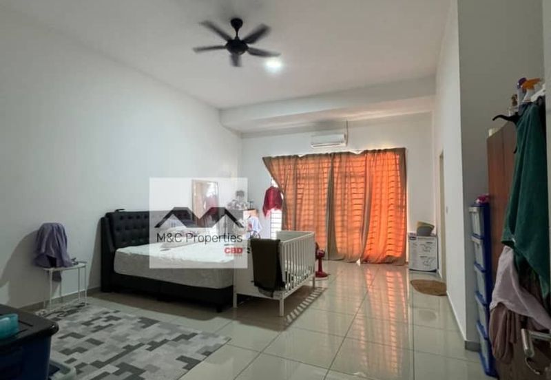 Damaris @ Ara Sendayan