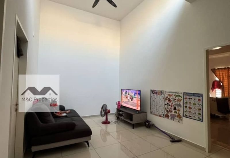 Damaris @ Ara Sendayan