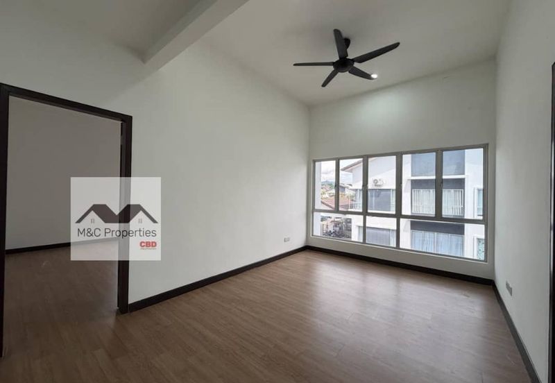 BANDAR AINSDALE FASA 2(SEGAR)