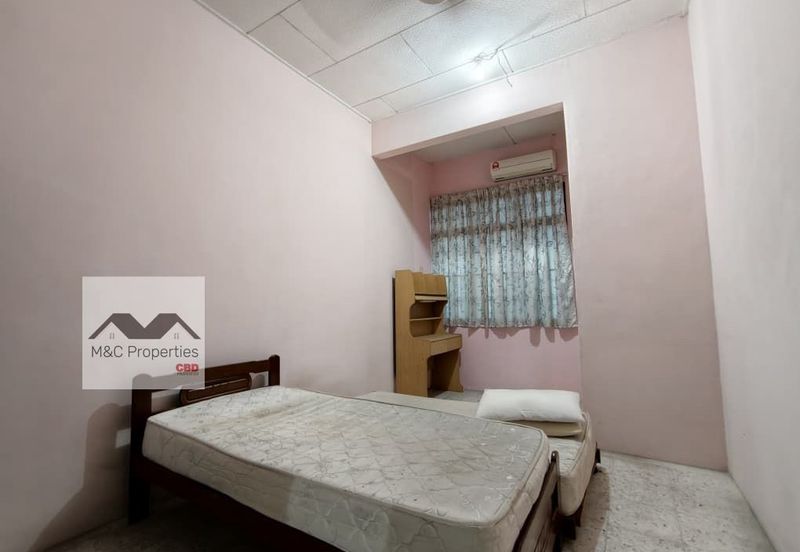 Taman Star Light 2 Storey Terraced House Rahang Seremban For Sale!!