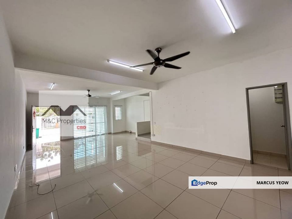 Saujana Tropika Basic Unit 2 Storey Terraced S2 Heights For Rent!!, Negeri Sembilan, Seremban