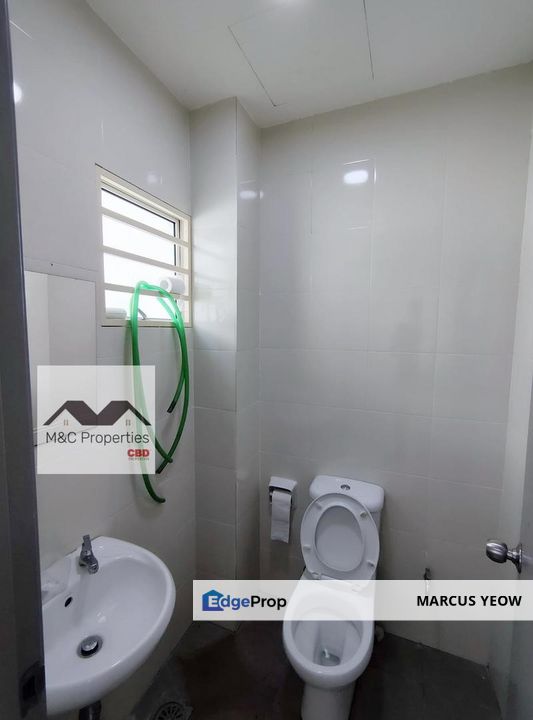 Santana Saujana Tropika Basic Unit 2 Storey Terraced S2 Heights Rent!!, Negeri Sembilan, Seremban
