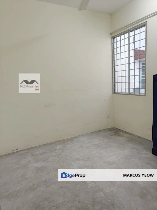 Taman Bukit Kristal Basic Unit 1 Storey Terraced Seremban For Rent!!, Negeri Sembilan, Seremban