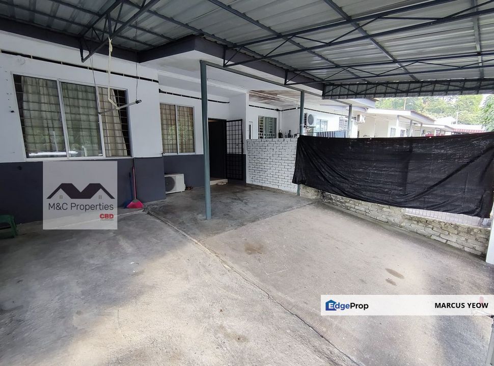 Taman Bukit Kristal Basic Unit 1 Storey Terraced Seremban For Rent!!, Negeri Sembilan, Seremban