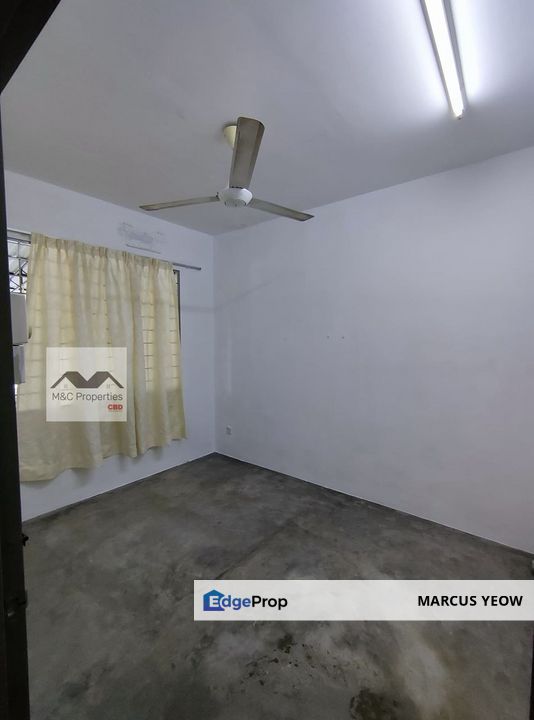 Taman Bukit Kristal Basic Unit 1 Storey Terraced Seremban For Rent!!, Negeri Sembilan, Seremban