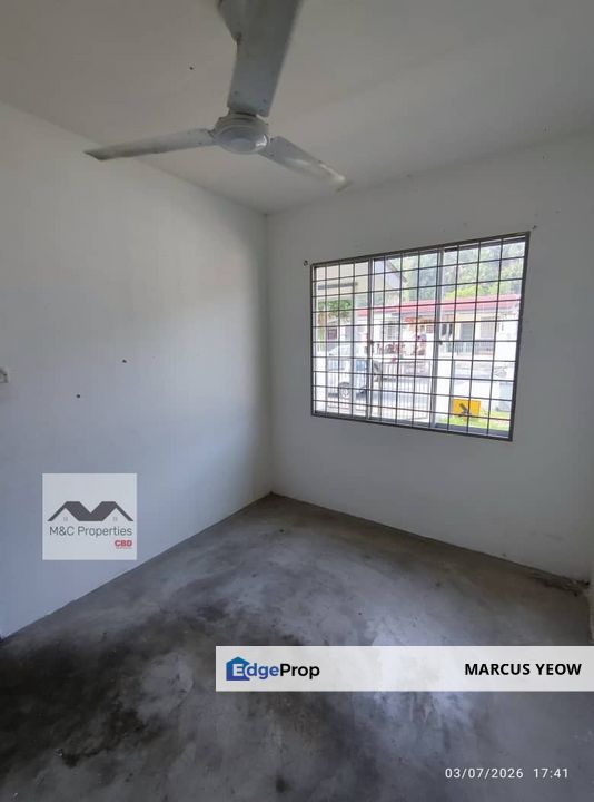 Taman Bukit Kristal Basic Unit 1 Storey Terraced Seremban For Rent!, Negeri Sembilan, Seremban