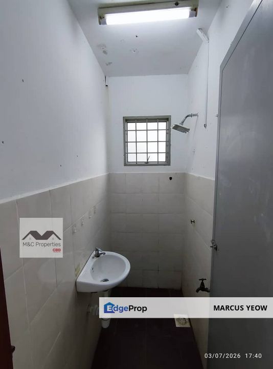 Taman Bukit Kristal Basic Unit 1 Storey Terraced Seremban For Rent!, Negeri Sembilan, Seremban