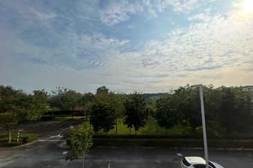 SAUJANA DUTA @ S2 HEIGHTS