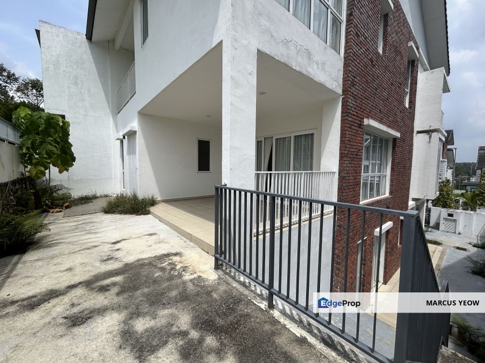 3 Storey Semi D For Sale @ Chemara Hill Seremban  , Negeri Sembilan, Seremban