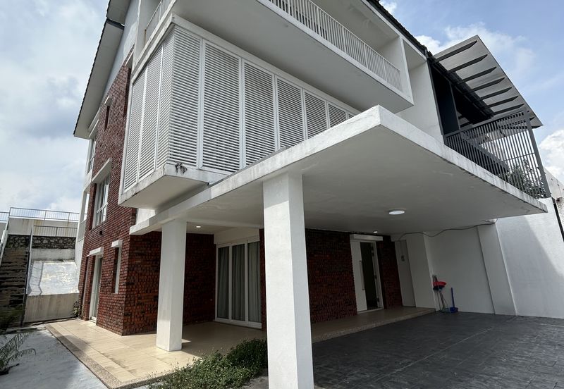 Castilla Chemara Hills