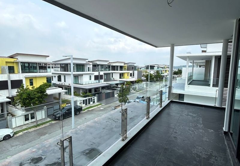 SAUJANA DUTA @ S2 HEIGHTS