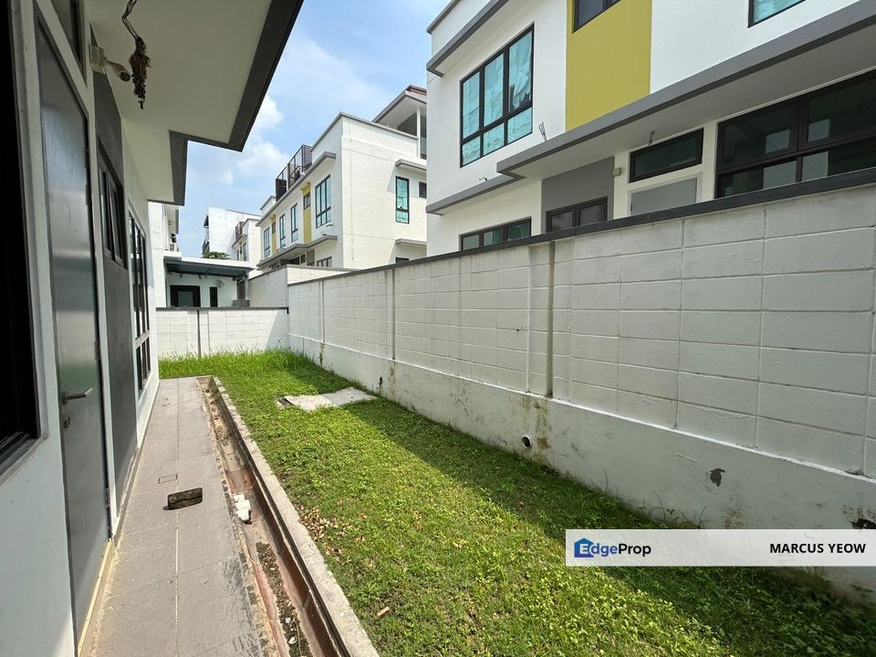 3 Storey Semi D For Sale @ Saujana Duta , Negeri Sembilan, Seremban