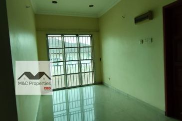 Taman Seri Rahang Renovated & Extended 2 Storey Semi-D Seremban Sale!!