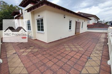 Taman Seri Rahang Renovated & Extended 2 Storey Semi-D Seremban Sale!!