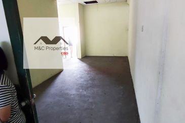 Jalan Kong Sang Bustling 4 Storey Shoplot Seremban Town For Sale!!