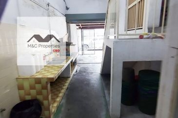 Jalan Kong Sang Bustling 4 Storey Shoplot Seremban Town For Sale!!