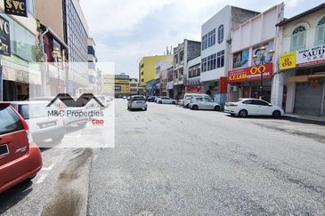Jalan Kong Sang Bustling 4 Storey Shoplot Seremban Town For Sale!!
