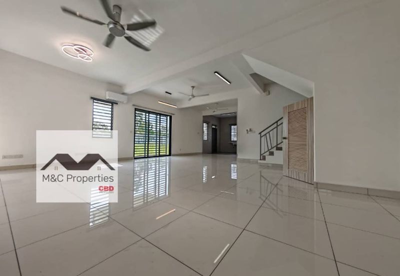 Begonia Forest Heights Corner 2 Storey House Seremban For Rent !!