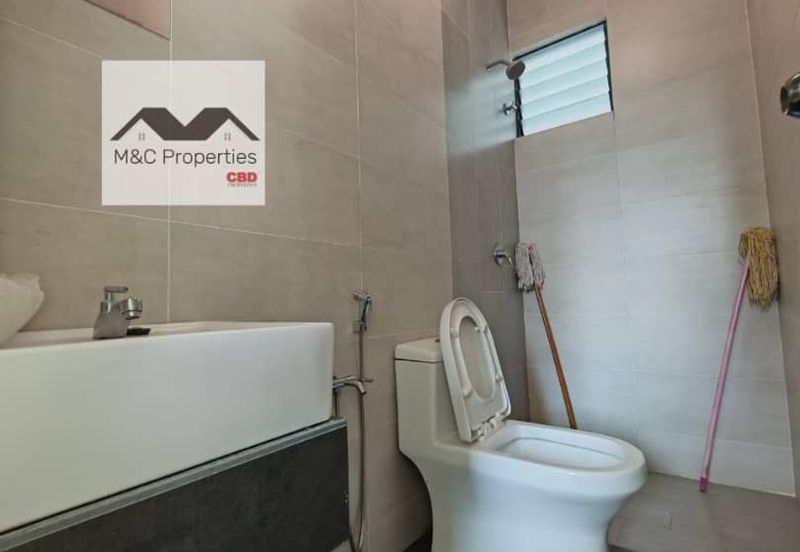 Begonia Forest Heights Corner 2 Storey House Seremban For Rent !!