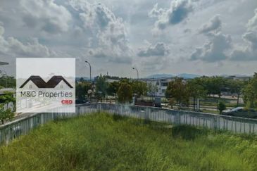 Begonia Forest Heights Corner 2 Storey House Seremban For Rent !!