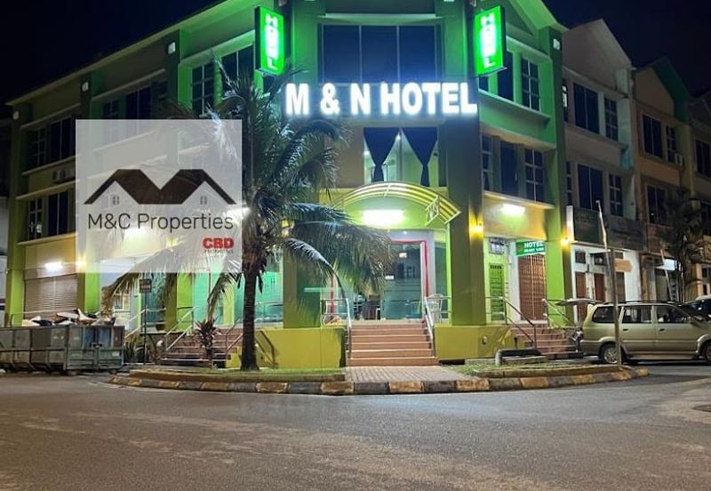 Oakland Commercial Centre