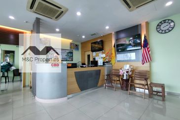 Oakland Commercial Centre