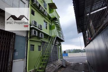 Oakland Commercial Centre