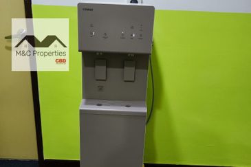 Oakland Commercial Centre