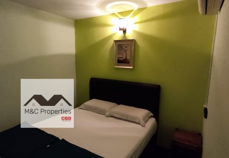 Oakland Commercial Centre