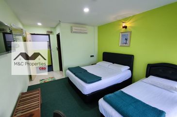 Oakland Commercial Centre