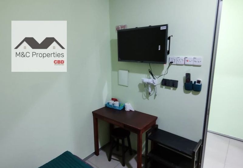 Oakland Commercial Centre