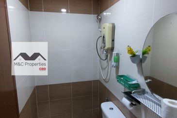 Oakland Commercial Centre