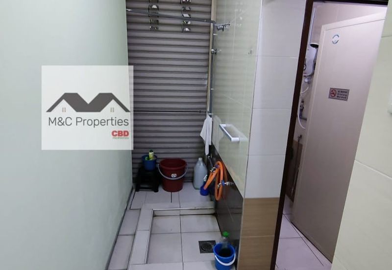 Oakland Commercial Centre