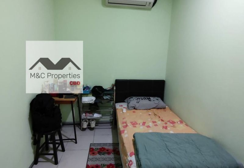 Oakland Commercial Centre