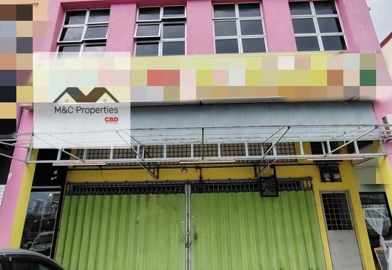 Taman Bukit Blossom Facing Main Road 2 Storey Semi-D Shoplot For Rent!