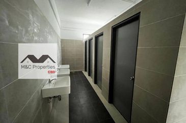 Detached Commercial Building Built Up 15814 Sqft Seremban 2 For Rent!!