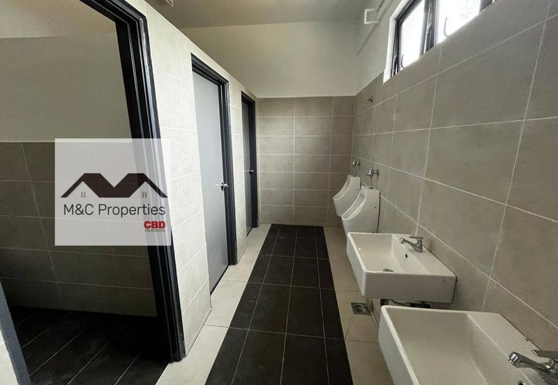 Detached Commercial Building Built Up 15814 Sqft Seremban 2 For Rent!!