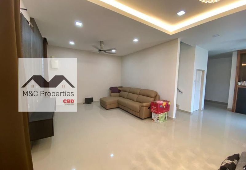 Sri Penaga Corner Fully Renovation & Kitchen Extended 2 Storey Semi-D!